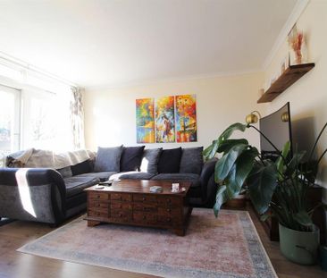 3 bedroom maisonette to rent - Photo 1