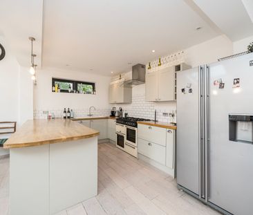 Uxbridge Road, Shepherds Bush, W12, London - Photo 5