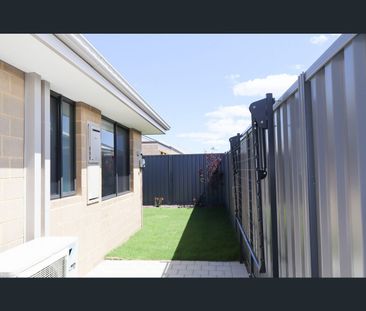 4A Gelderland Road, Forrestdale, WA 6112 - Photo 6