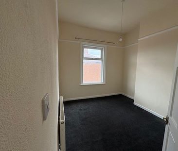 7, Lawrence Street, Preston - Photo 1