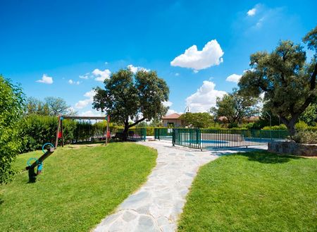 Casa adosada de alquiler en Paseo de Los Parques, 38, Encinar de los Reyes - Photo 5