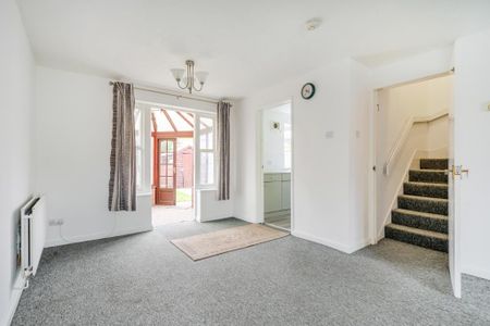 3 bedroom terraced house to rent - Photo 3