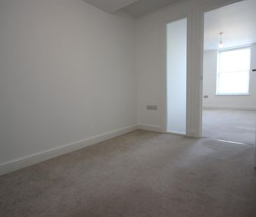 2 bed Flat for let - Photo 3