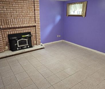 Detached Home For Lease | E9238056 - Photo 5