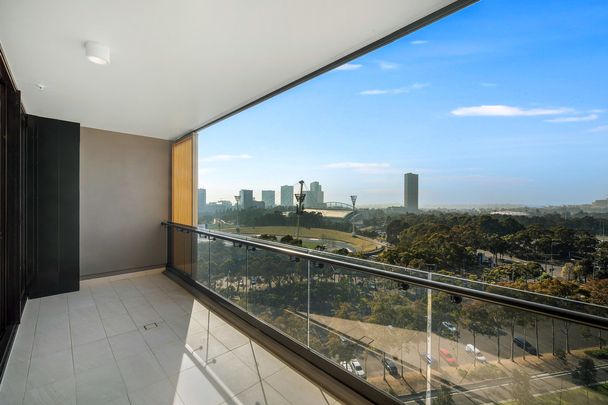 Private Rooftop Terrace with BBQ | Luxury Apartment With Facilities - Photo 1