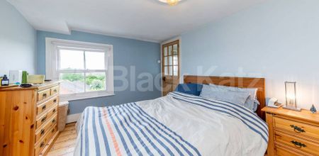 1 Bedroom, 1 bath, 1 reception Flat - Photo 3