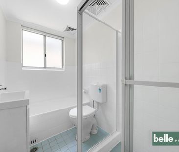 Sunlit One Bedroom Apartment in Prime Location - Photo 4