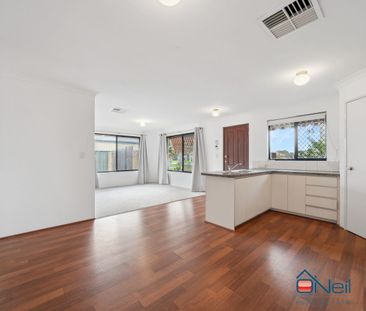 SEVILLE GROVE - 3x1 - TWO LIVING AREAS & TWO SHEDS! - Photo 3