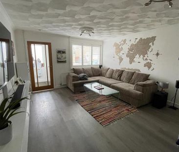 2 bedroom semi-detached house to rent - Photo 2