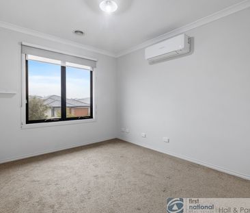 10 Trainers Way, Clyde - Photo 4