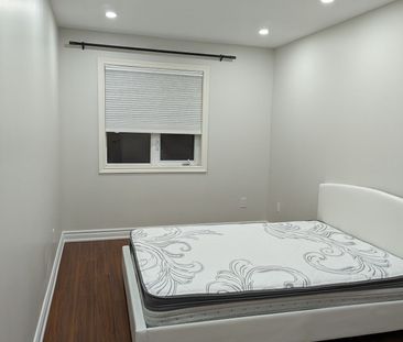 For Lease - 35 Everett Street, Markham, Ontario - Photo 4