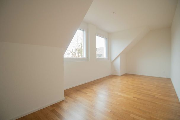 Tolle Wohnung mit grossem Balkon! - Photo 1