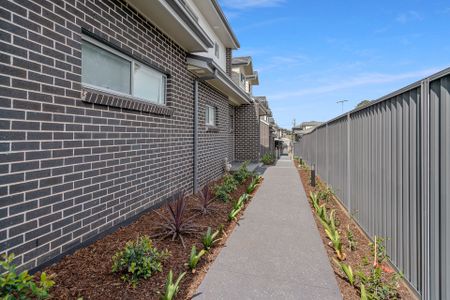 New New Townhouse - Photo 5