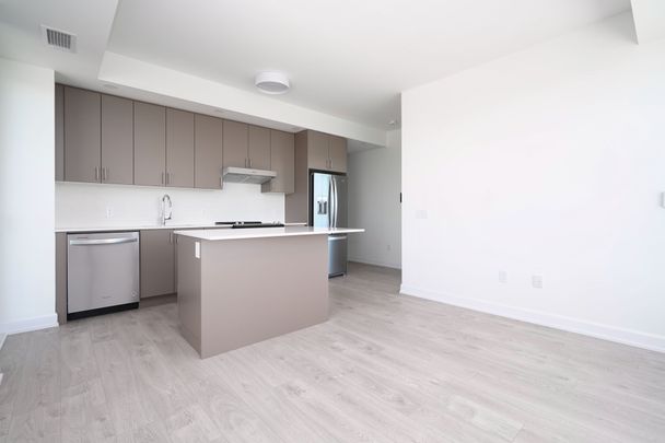 For Lease - 3220 William Coltson Avenue Unit# 813, Oakville, Ontario - Photo 1