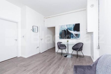 Spacious Live/work warehouse conversion in the trendy Dalston - Photo 5