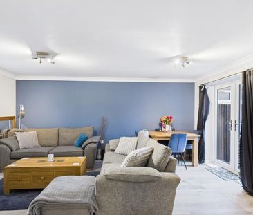 Scholars Walk, Quedgeley, Gloucester - Photo 2