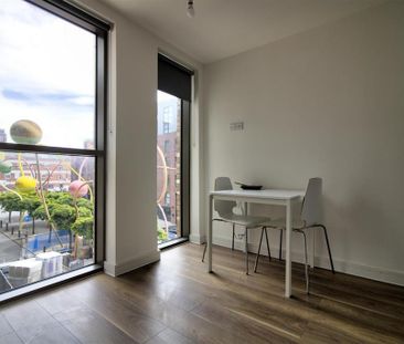 Studio to rent - Photo 3