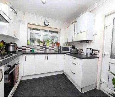 Cullington Close, Harrow, HA3 - Photo 1