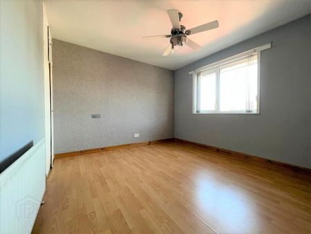 78 Salia Avenue, Carrickfergus, BT38 8NF - Photo 4