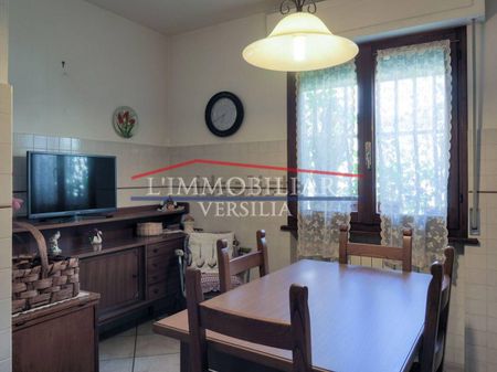 Appartamento via Vincenzo Giudice, 12, Centro, Massa - Photo 4