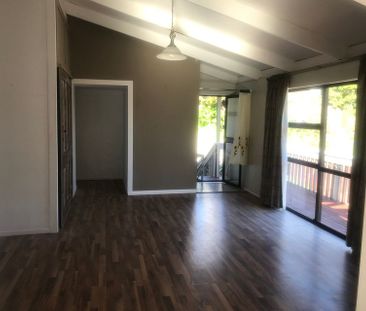 4 Bedrooms in Stanmore Bay - Photo 1