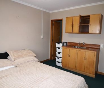 Bedroom on Ness Street - Photo 5