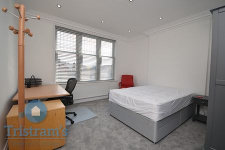 7 bed Detached House for Rent - Photo 4