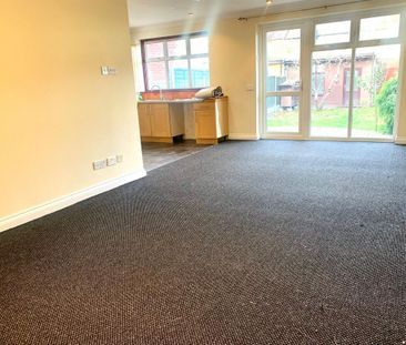 3 bedroom terraced house to rent - Photo 3