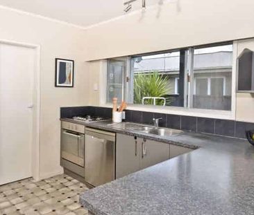 Lovely Home and Great Location! - Photo 4