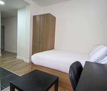 Studio to rent - Photo 4