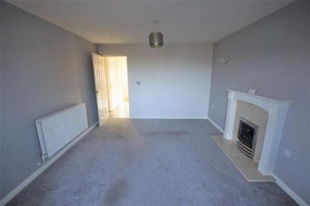 3 bedroom detached house to rent - Photo 2