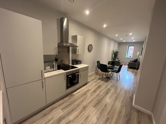 Crosby Road North, Liverpool, L22 - Photo 1