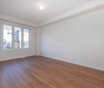 For Lease - 6 Prudhoe Terrace, Barrie, Ontario - Photo 1