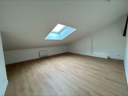 Location Appartement 4 pièces 87m² VERDUN SUR LE DOUBS 71350 - Photo 2