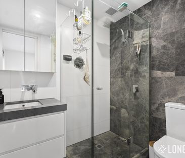 Stylish & Sophisticated Living - Photo 1