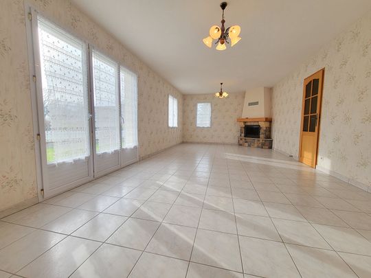 Location Maison 6 pièces 145m² - Photo 1