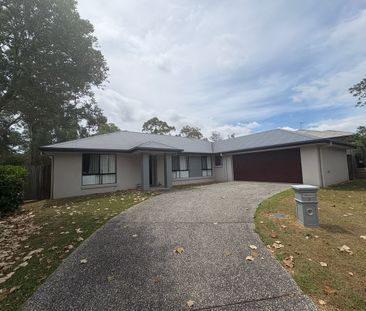 Perfectly Sized Home For The Family - Photo 2