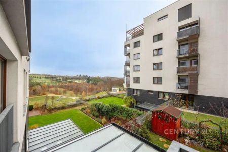 Slunný 2+kk s balkonem v Rezidenci Zelené město – garážové stání v ceně! - Photo 5