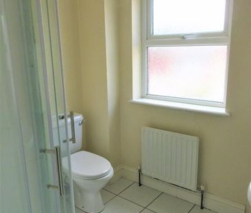 Upstairs Apartment, 53d Agincourt Avenue, Queens Quarter, Belfast, ... - Photo 6