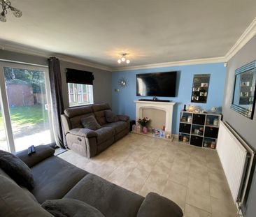 2 bedroom House To Let - Photo 2