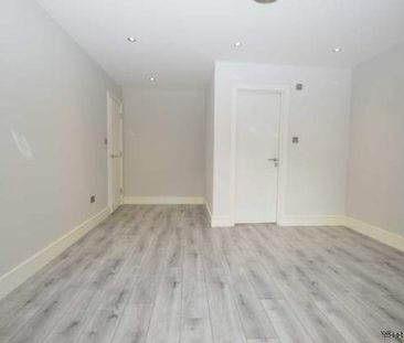 2 bedroom property to rent in Purley - Photo 1