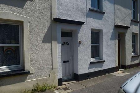 Hyfield Place, Bideford, EX39 - Photo 2