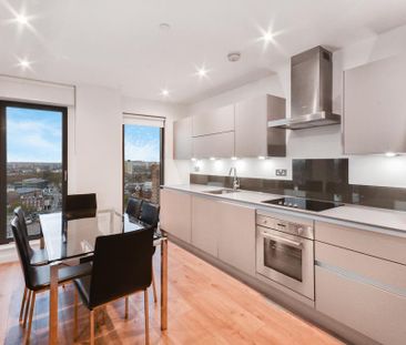 3 bedroom flat to rent - Photo 6