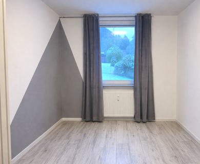 Großzügige 4-Zimmer-Wohnung mit Balkon und Garage in Bergneustadt-Hackenberg - Foto 3