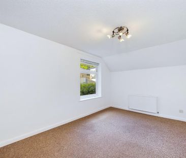 2 bedroom maisonette to rent - Photo 4