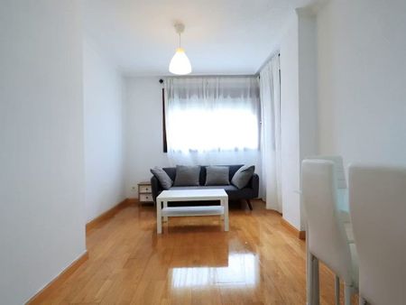 Calle del Puerto de Pozazal, Madrid, Community of Madrid 28031 - Foto 3