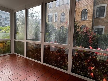 4-Raum-Wohnung mit Wintergarten, Gartenanteil und EinbaukÃ¼che - Photo 3