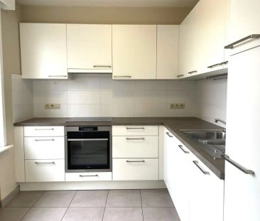 Verzorgd appartement gelegen aan de markt in Heist - Photo 5