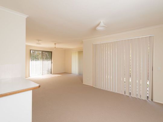 9 Seafoam Close, 4227, Varsity Lakes Qld - Photo 1