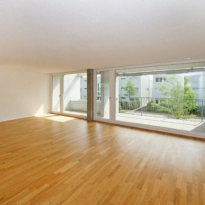 Modern and idyllic living in Schönbühl - Photo 1